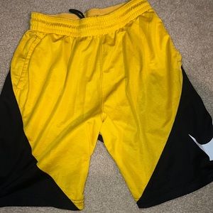 nike basketball shorts